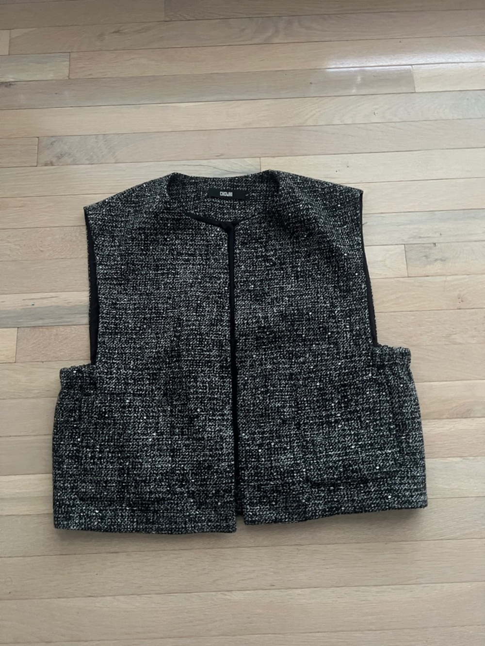 chic Black and White Tweed Collarless Vest